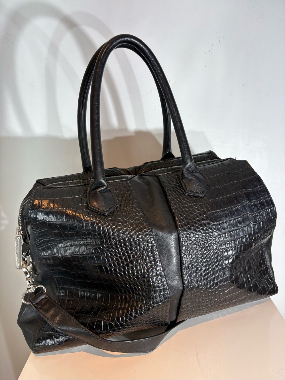 Walter by Walter Baker Black Croc Embossed Leather Satchel Crossbody Bag - Picture 4 of 13
